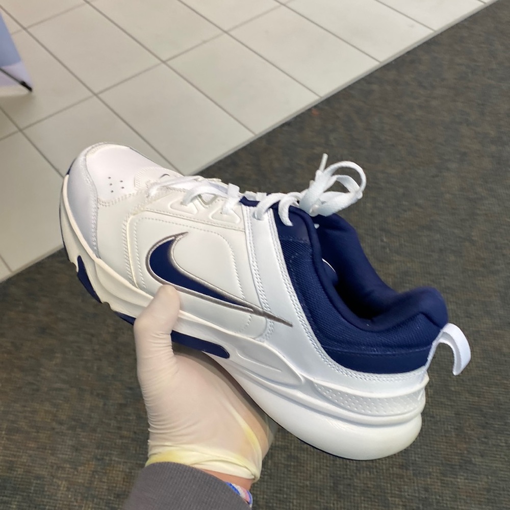 “DaBiggcomfyz” special edition deadstock nike